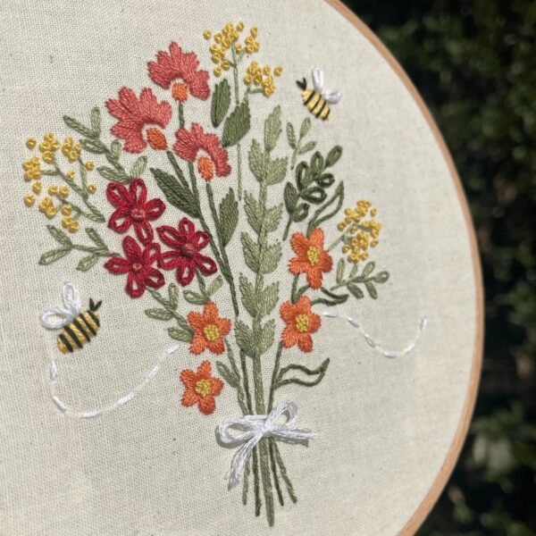 BUZZING BOUQUET - Embroidery Kit-Embroidery Kit for Beginners