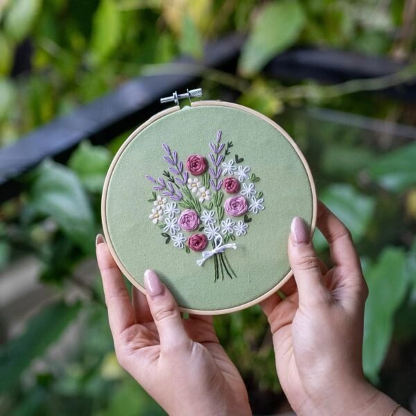 DARLING DAISY BOUQUET - Embroidery Kit-Handmade Tufting Embroidery Art