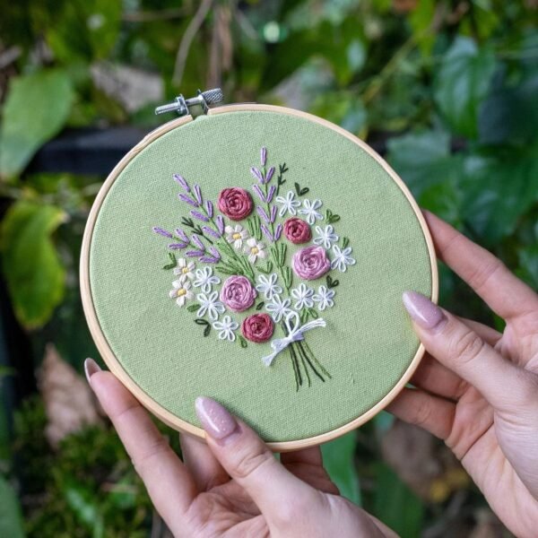 DARLING DAISY BOUQUET - Embroidery Kit-Handmade Tufting Embroidery Art