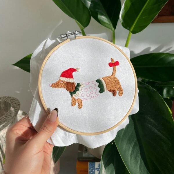 SANTA'S LITTLE HELPER - Christmas Embroidery Kit