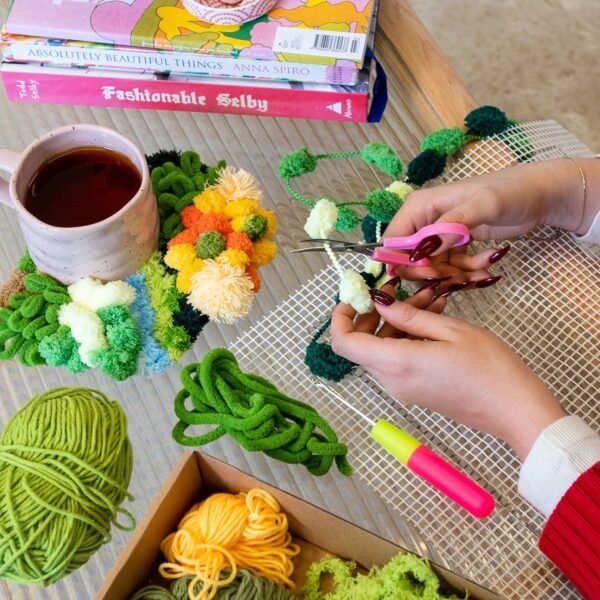 GREEN OASIS - Moss Coaster Kit-Embroidery Kit for Beginners