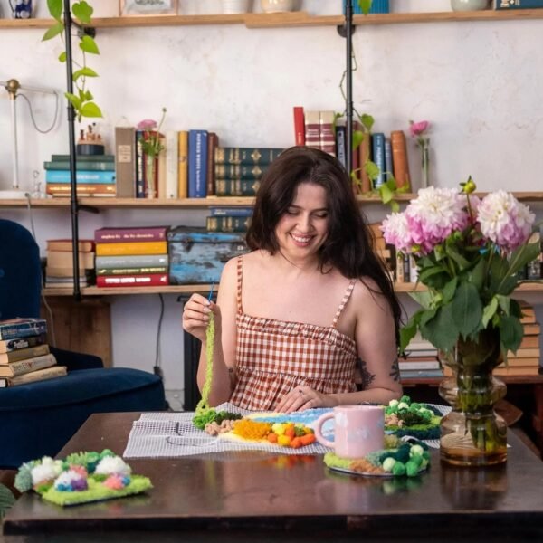 MAGICAL MOSS - Rug Making Kit-DIY Needlepoint