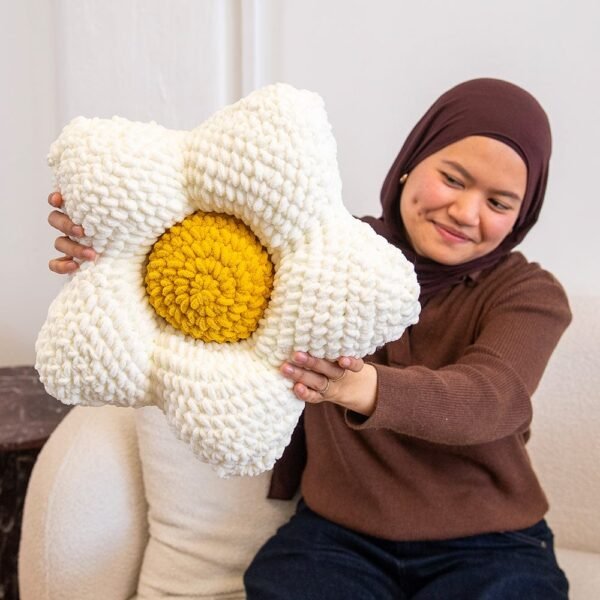 DAISY - Chunky Crochet Kit