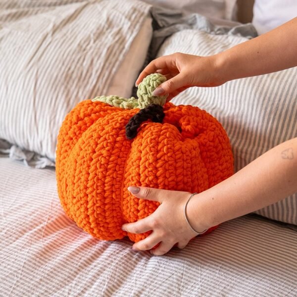 PUMPKIN - Chunky Crochet Kit
