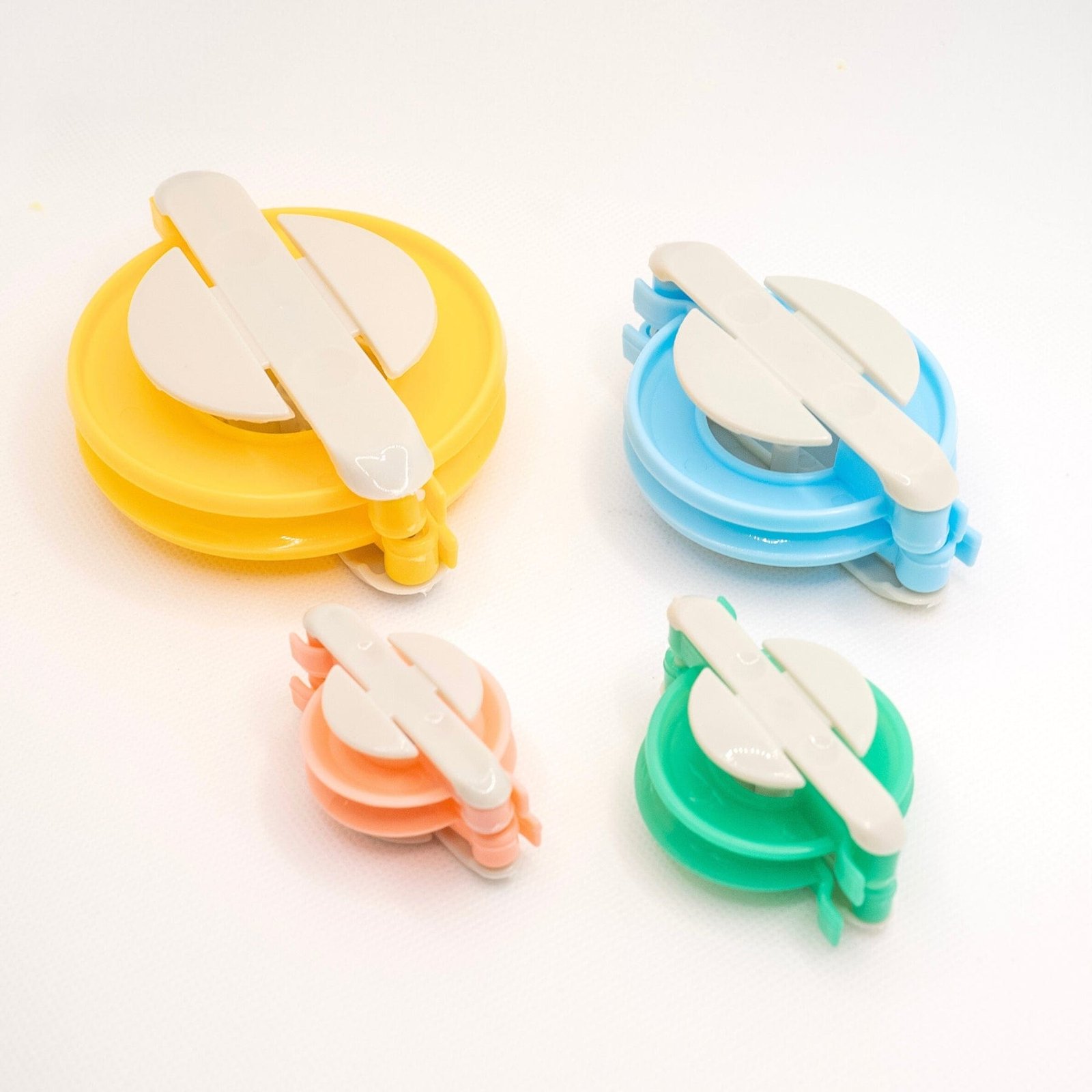 Pom Pom Maker Set Moss Supplies-Handcrafted Mastery