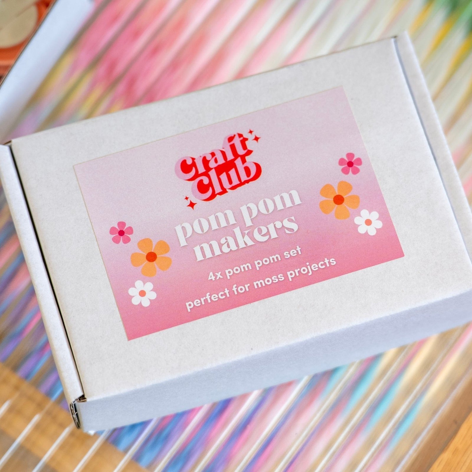 Pom Pom Maker Set Moss Supplies-Handcrafted Mastery