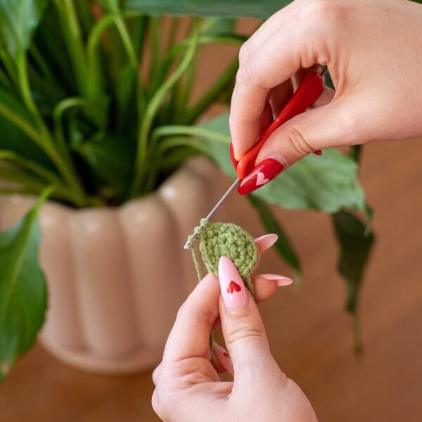 Tulip Pot - Crochet Pot Plant Kit-Birthday Gifts
