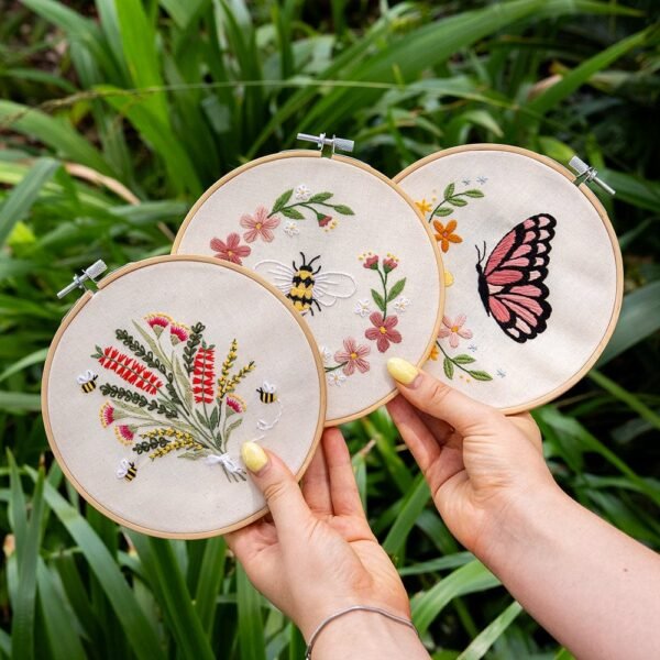 AUSTRALIAN NATIVE BOUQUET - Embroidery Kit