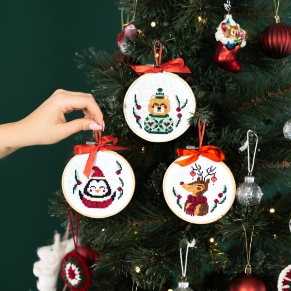 FESTIVE FRIENDS | Christmas Mini Ornaments Cross Stitch Kit-Gifts for Beginners