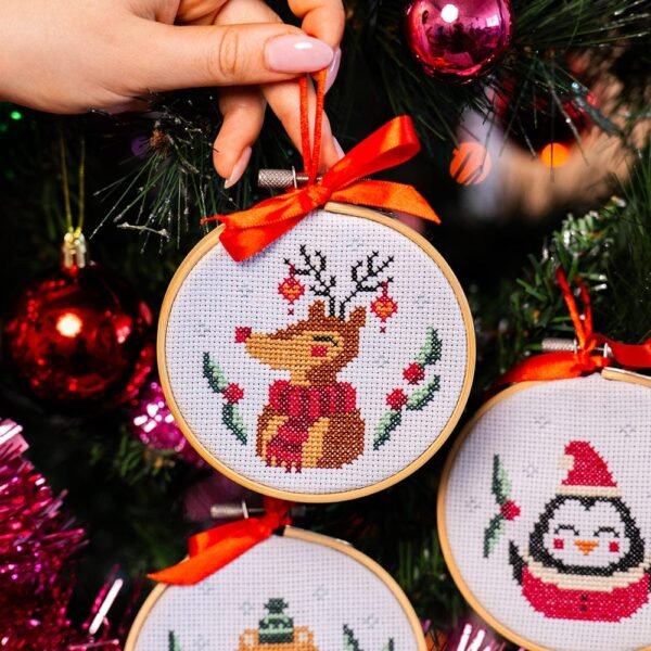 FESTIVE FRIENDS | Christmas Mini Ornaments Cross Stitch Kit-Gifts for Beginners