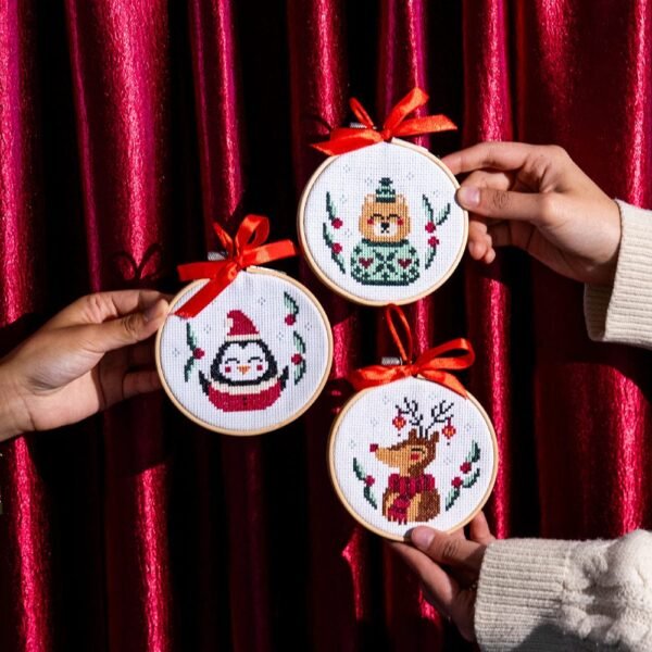 FESTIVE FRIENDS | Christmas Mini Ornaments Cross Stitch Kit-Gifts for Beginners