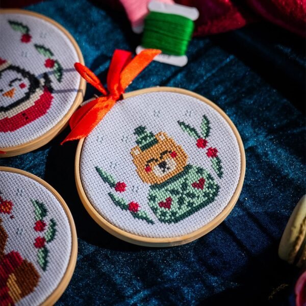 FESTIVE FRIENDS | Christmas Mini Ornaments Cross Stitch Kit-Gifts for Beginners