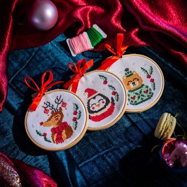 FESTIVE FRIENDS | Christmas Mini Ornaments Cross Stitch Kit-Gifts for Beginners