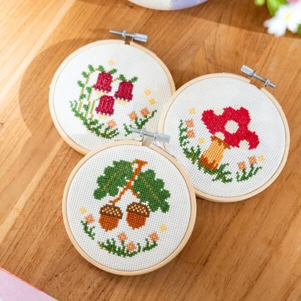 FOREST MINIS - Cross Stitch Kit-Step-by-Step Guide to Making Your Moss Rug