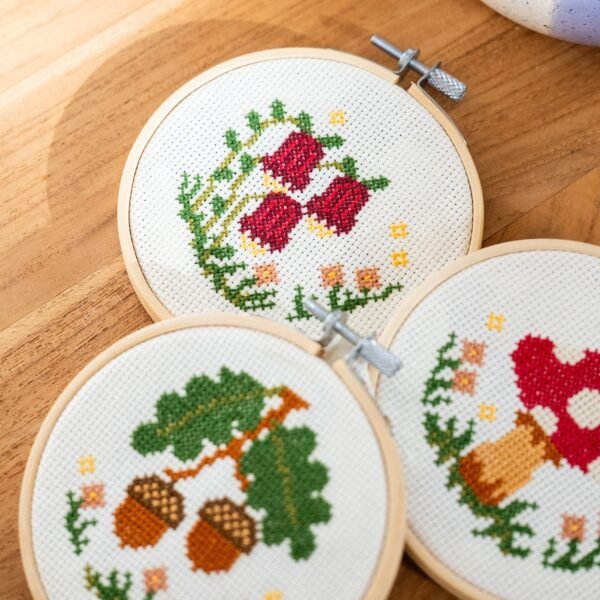 FOREST MINIS - Cross Stitch Kit-Step-by-Step Guide to Making Your Moss Rug