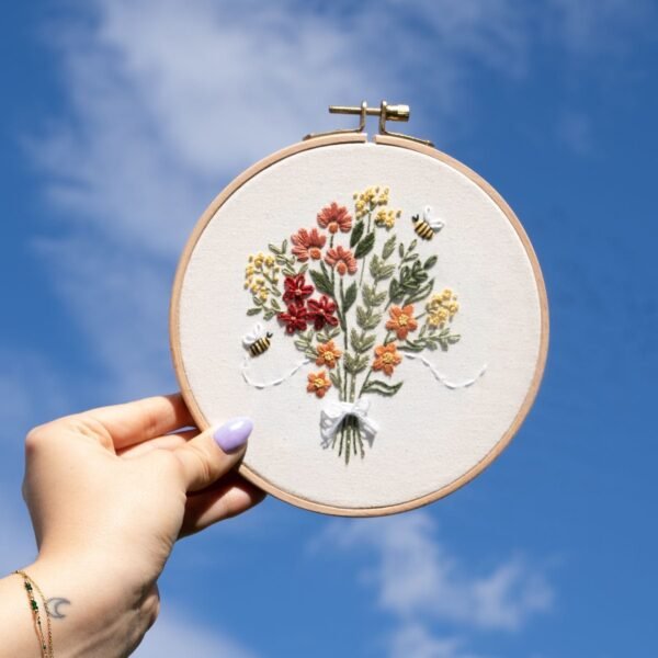 BUZZING BOUQUET - Embroidery Kit-Embroidery Kit for Beginners
