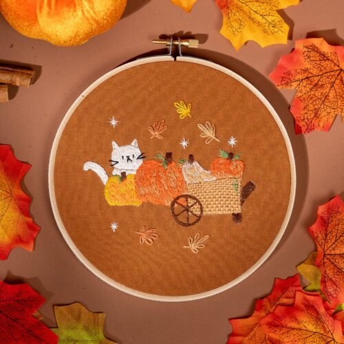 CAT IN THE PATCH - Embroidery Kit