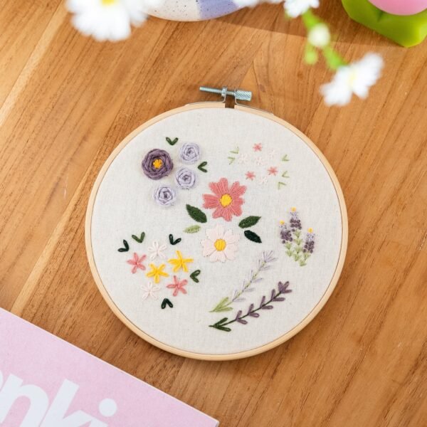 DELUXE FLORAL SAMPLER - Embroidery Kit