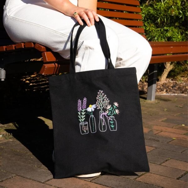 GARDEN JARS - Embroidered Tote Bag Kit