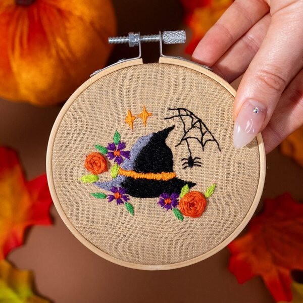 HOCUS POCUS MINIS - Embroidery Kit