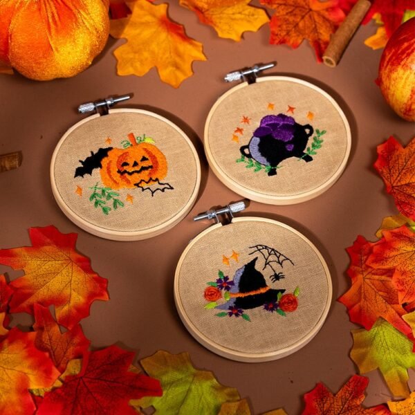 HOCUS POCUS MINIS - Embroidery Kit