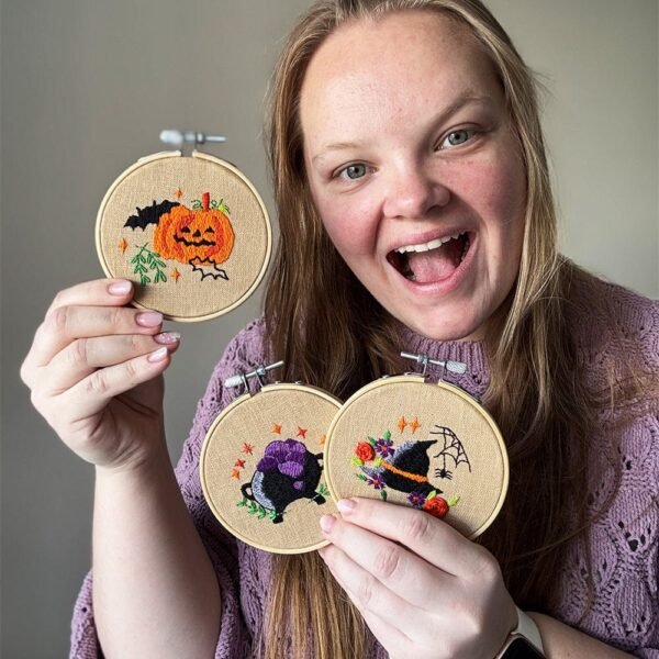 HOCUS POCUS MINIS - Embroidery Kit