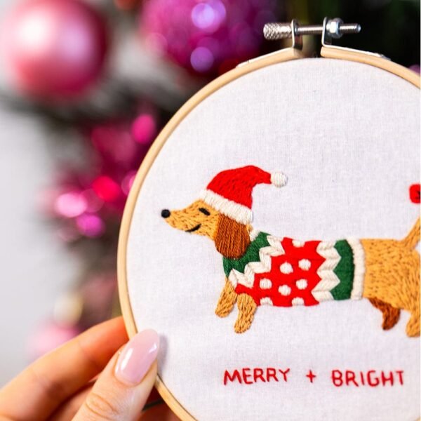 SANTA'S LITTLE HELPER - Christmas Embroidery Kit-Gifts for Beginners