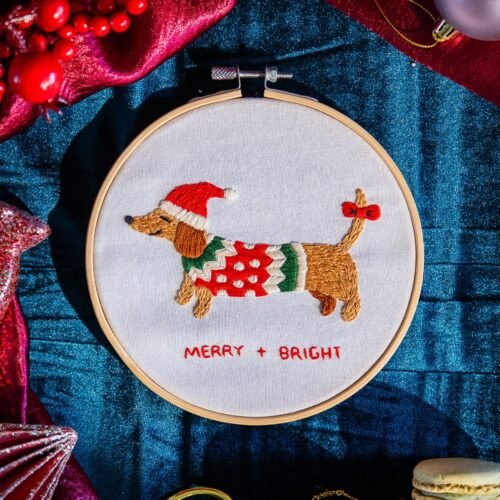 SANTA'S LITTLE HELPER - Christmas Embroidery Kit-Gifts for Beginners
