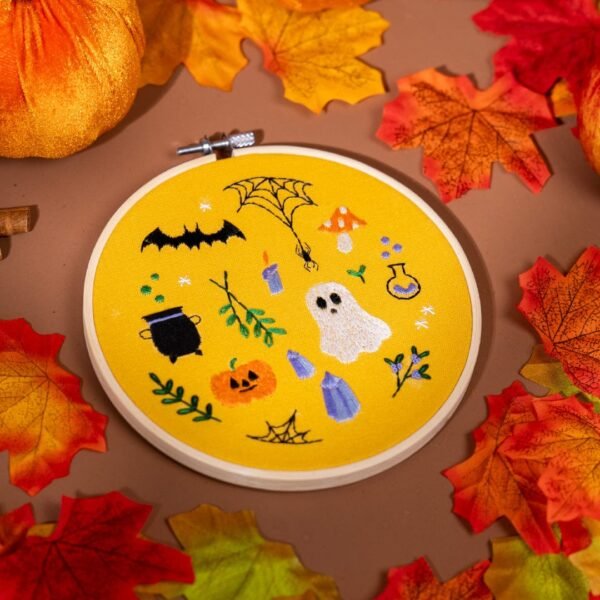 SPOOKY STITCHES - Embroidery Kit-Step-by-Step Guide to Making Your Moss Rug