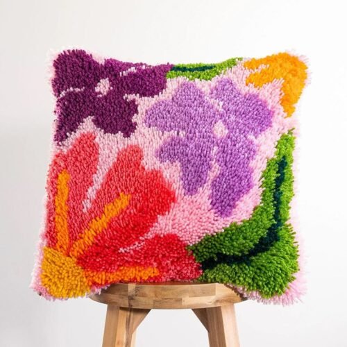 PRETTY PETALS PINK - Latch Hook Cushion Kit- Handmade Tufting Embroidery Art for Beginners