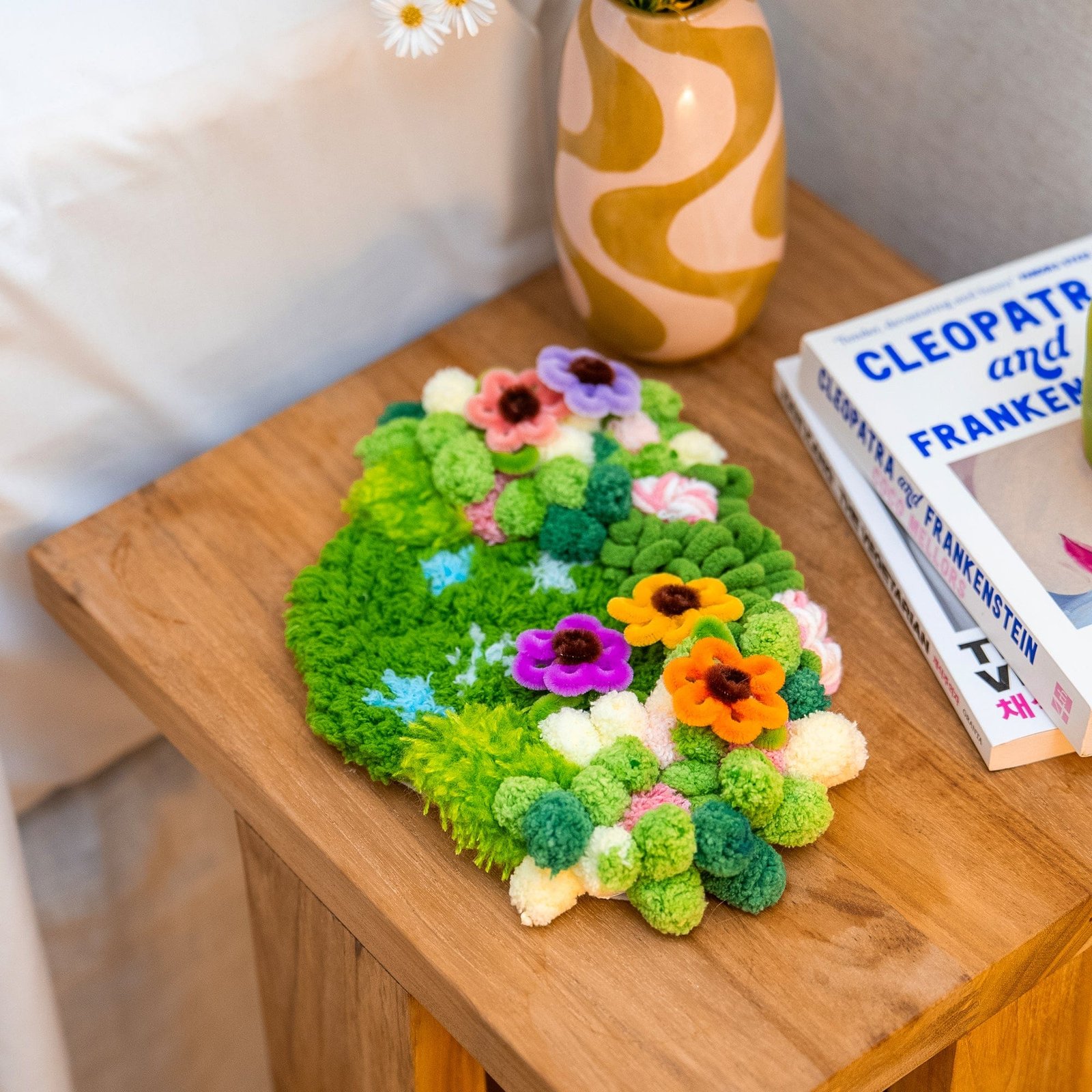 DISCO DAISY - Moss Coaster Kit- Handmade Tufting Embroidery Art for Beginners