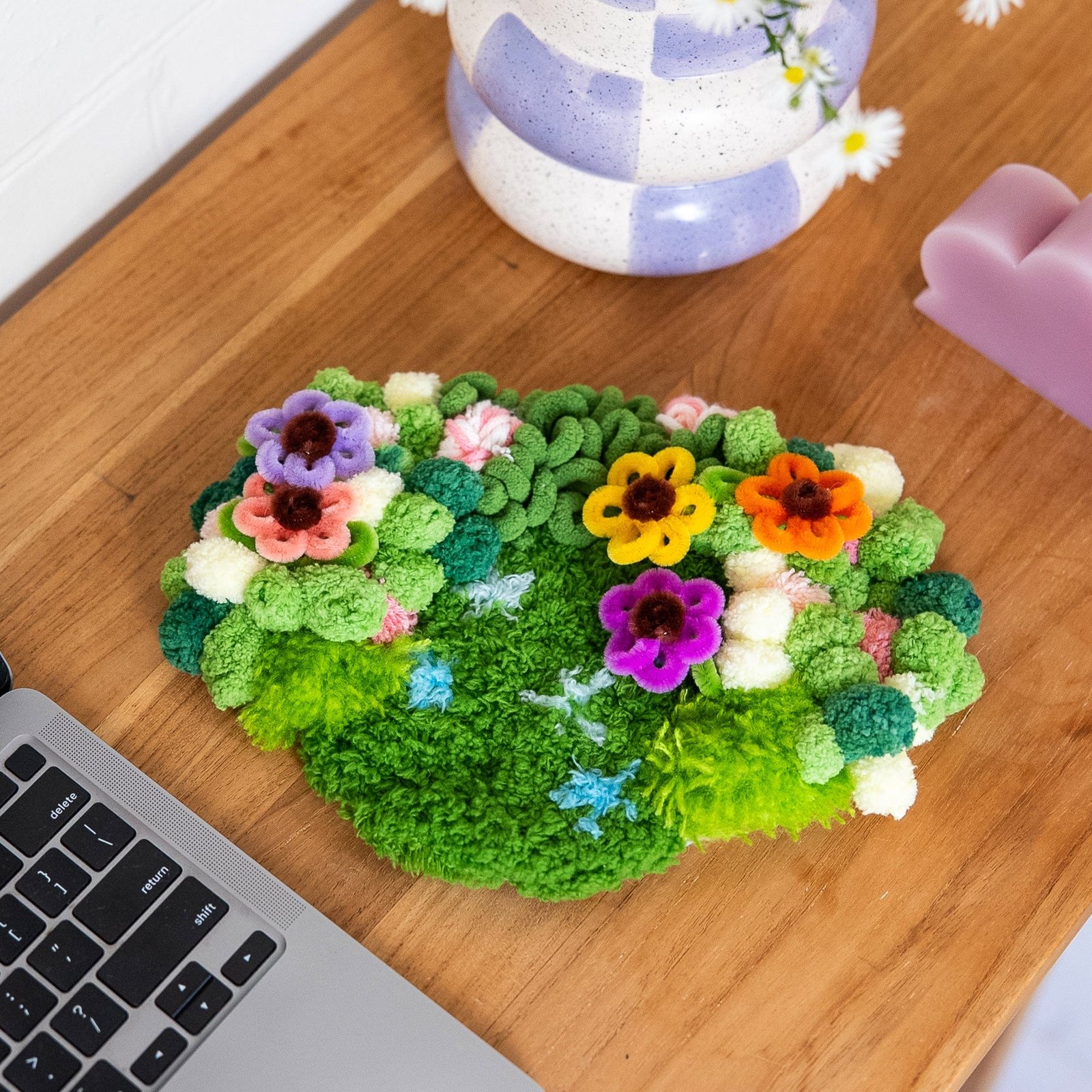 DISCO DAISY - Moss Coaster Kit- Handmade Tufting Embroidery Art for Beginners