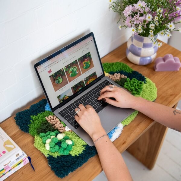 MAGICAL MOSS - Rug Making Kit-DIY Needlepoint