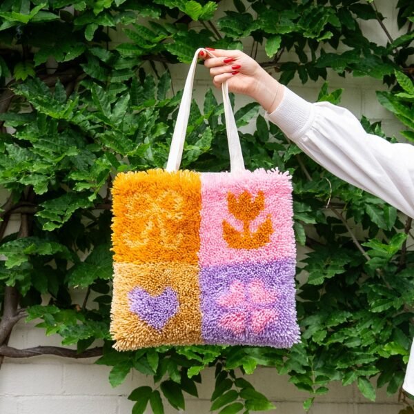 LUCKY CHARMS - Latch Hook Tote Bag