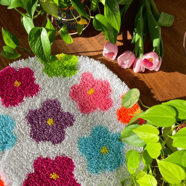 FLOWER BOMB RAINBOW - Rug Making Kit
