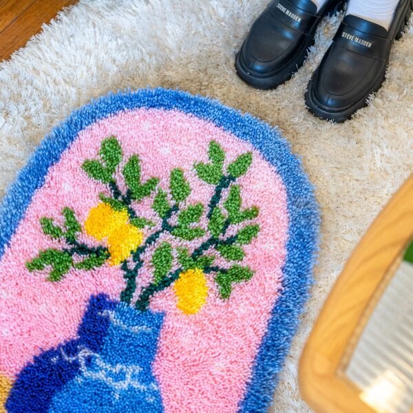 LEMONS FLOWER VASE - XL Rug Making Kit
