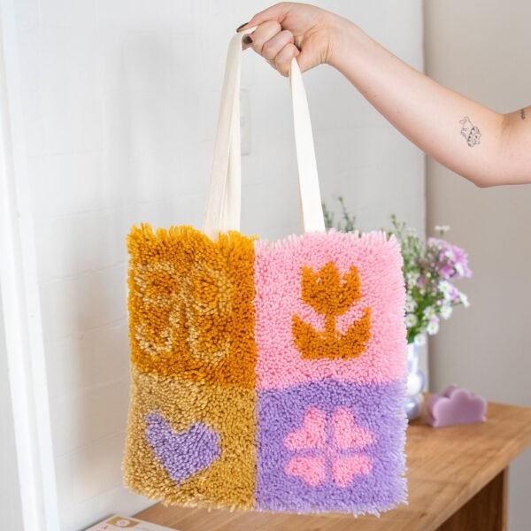 LUCKY CHARMS - Latch Hook Tote Bag