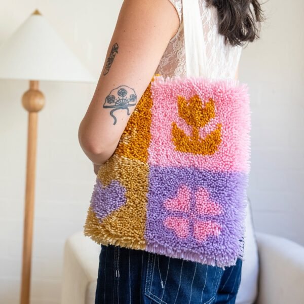LUCKY CHARMS - Latch Hook Tote Bag