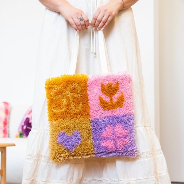 LUCKY CHARMS - Latch Hook Tote Bag