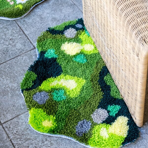 MOSSY CAVERN - XL Mirror Rug Making Kit