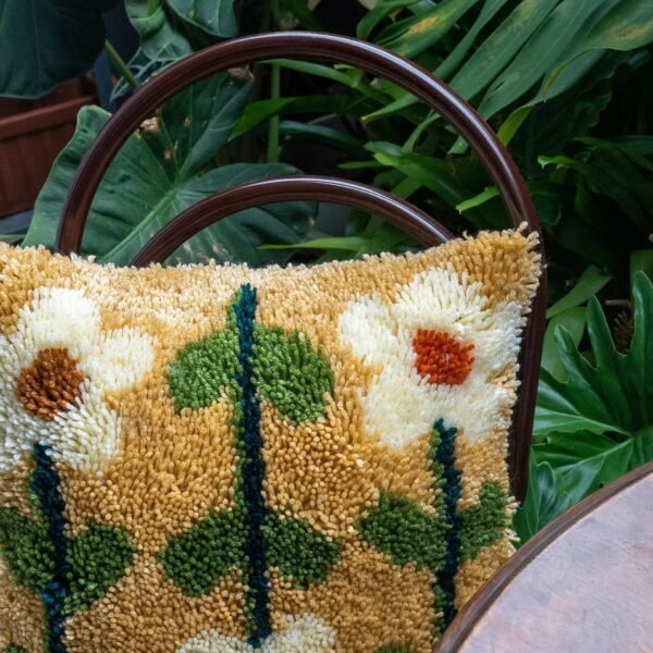EARTHY PICK OF THE BUNCH - Latch Hook Cushion Kit-latch hook kits
