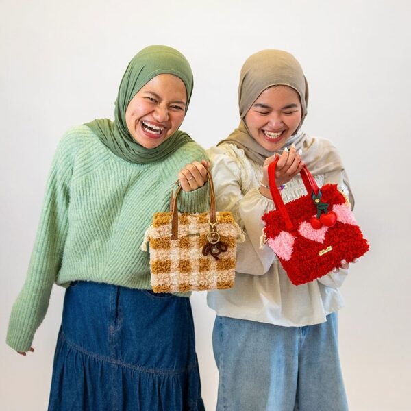CHOCOLATE GINGHAM - Woven Tote Bag Kit-Crafts for Girls