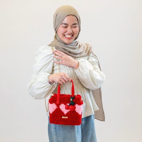 RED HEARTBREAKER - Woven Tote Bag Kit-Kit for Beginners