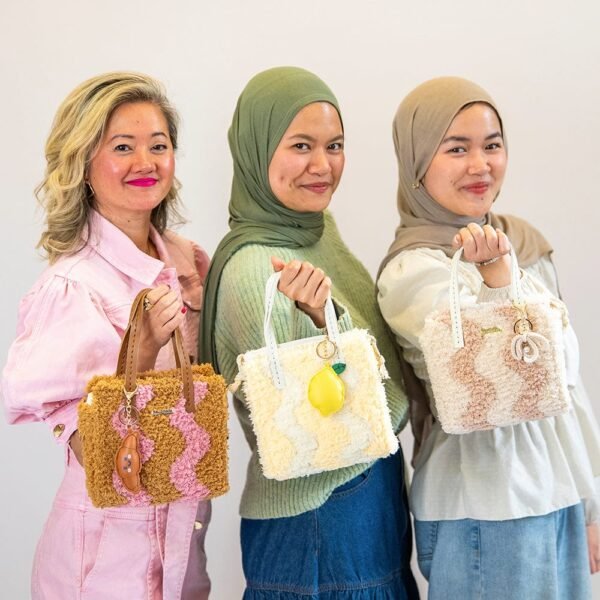 BLUSH - BROWN WAVEY - Woven Tote Bag Kit-Crafts for Girls