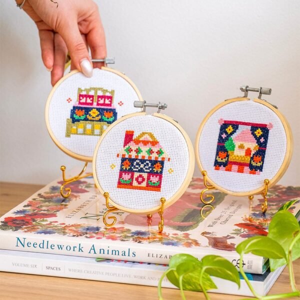 COZY COTTAGE MINIS - Cross Stitch Kit