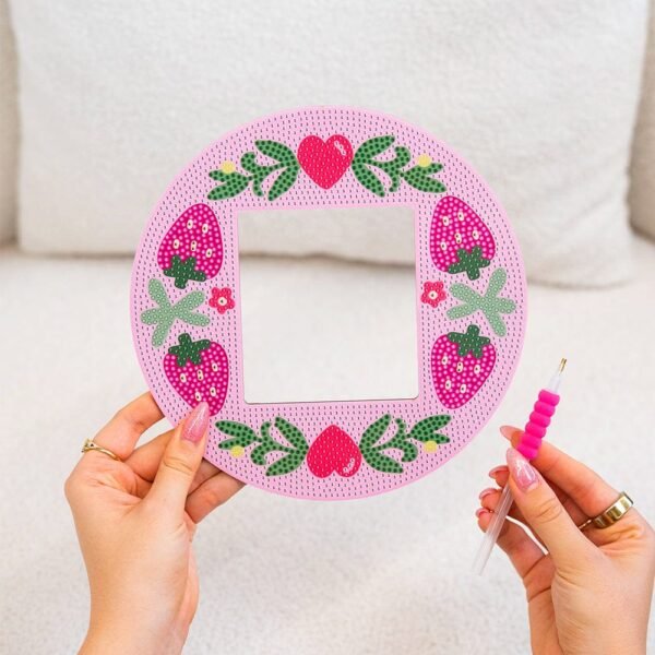 Strawberry Sweetheart - Diamond Painting Mirror Frame Kit
