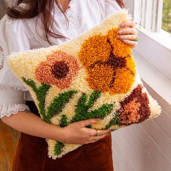 Earthy Wild Blooms - Latch Hook Cushion Kit