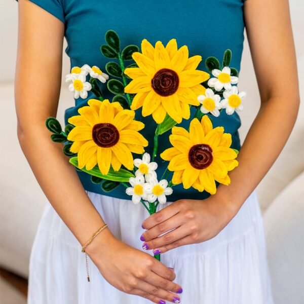 GOLDEN SUNFLOWERS - Pipe Cleaner Bouquet Kit