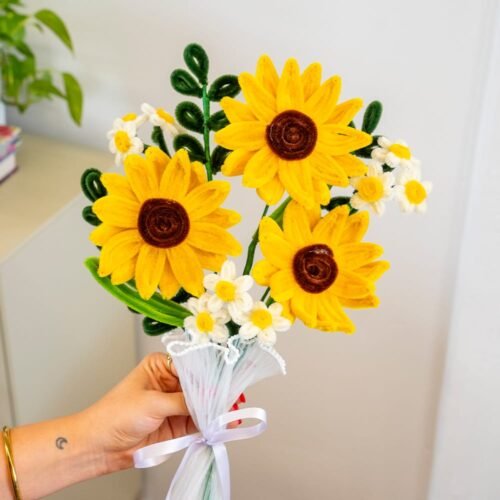 GOLDEN SUNFLOWERS - Pipe Cleaner Bouquet Kit