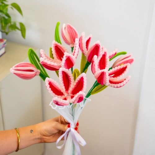 STARGAZER LILIES - Pipe Cleaner Bouquet Kit